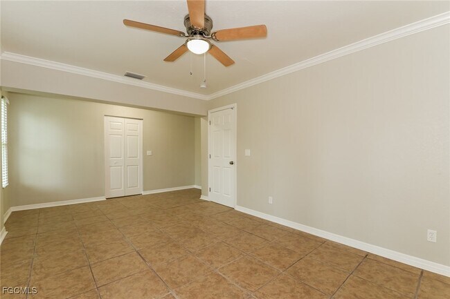 Building Photo - 1045 Albany Ave