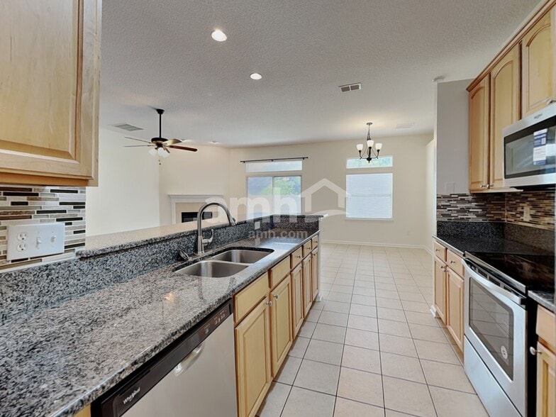 Building Photo - 2061 Jimmy Ln