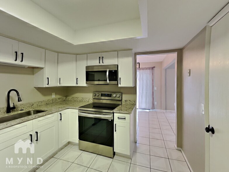 Building Photo - 5403 Decatur St