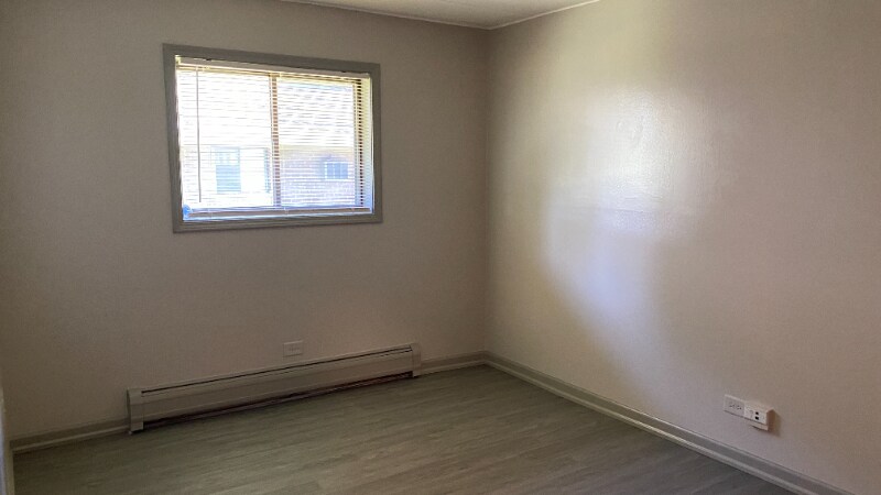 Building Photo - 108 E Bailey Rd