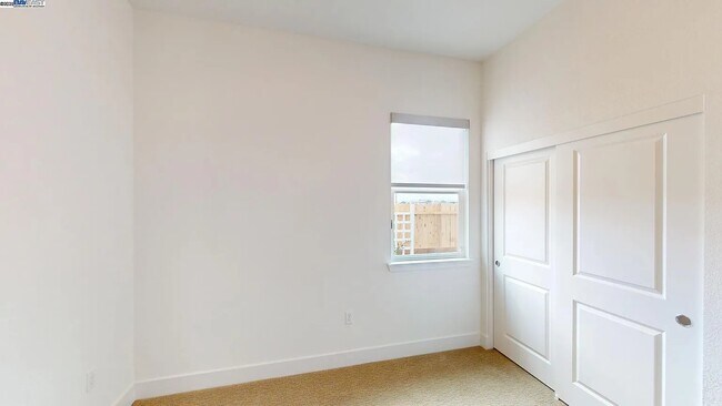 Building Photo - 2161 Gentle Rain Dr