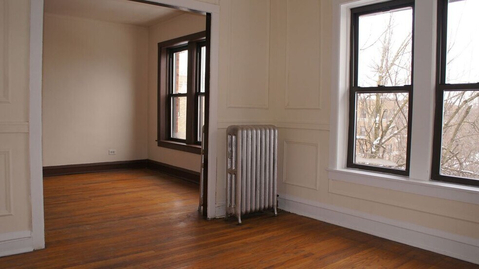 Building Photo - 2700 N Spaulding Ave