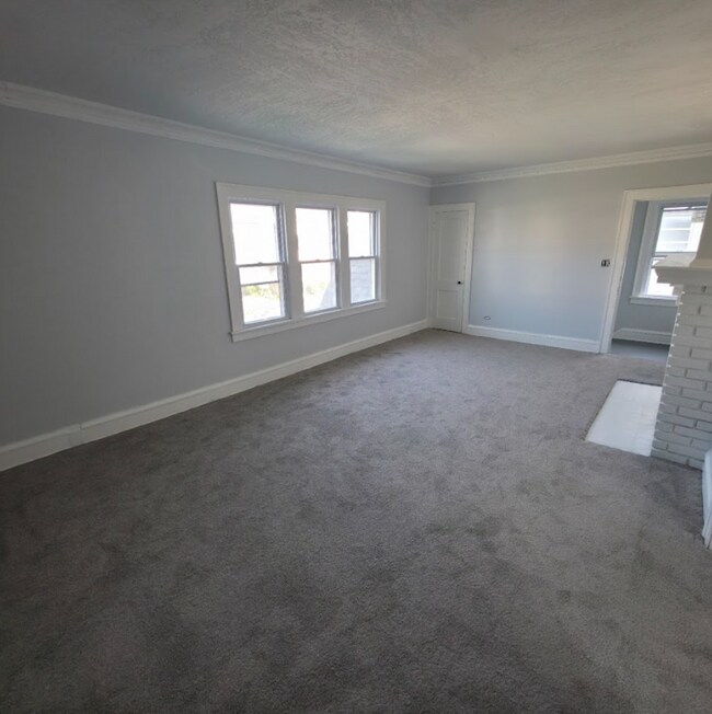 Building Photo - 3294 E 146th St