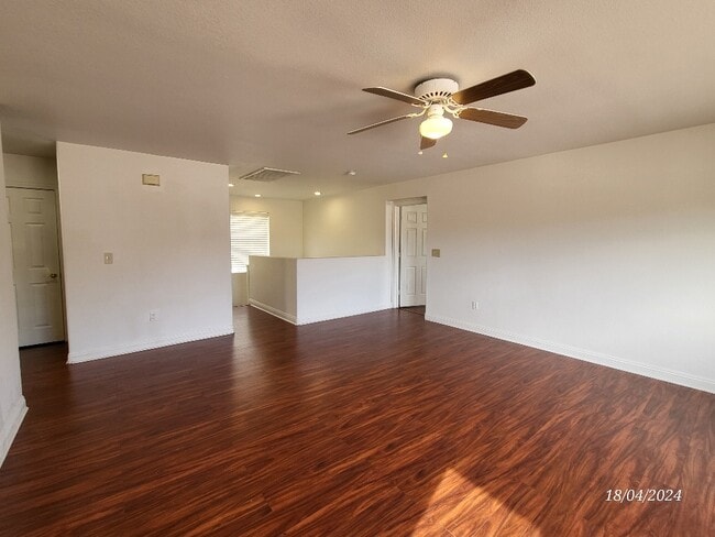 Building Photo - 4330 Mangrove Bay St