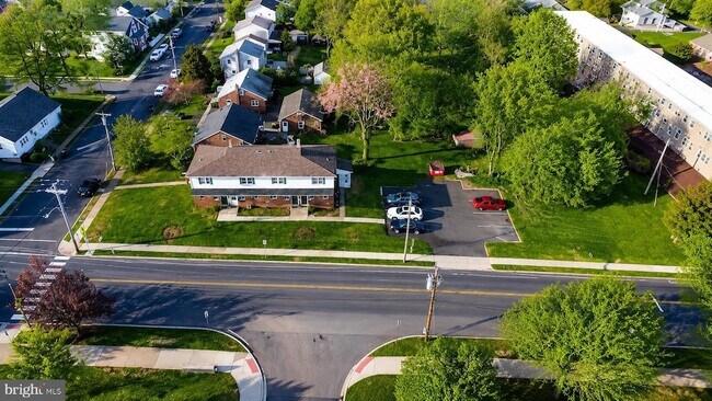 Building Photo - 359 Whites Rd