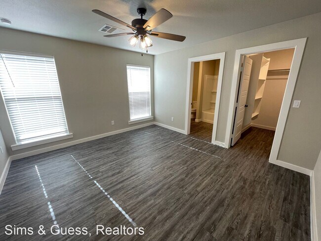 Building Photo - 3 br, 2 bath House - 902 Canal