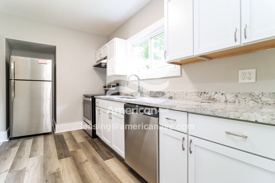 Building Photo - 53 Vinewood Ct