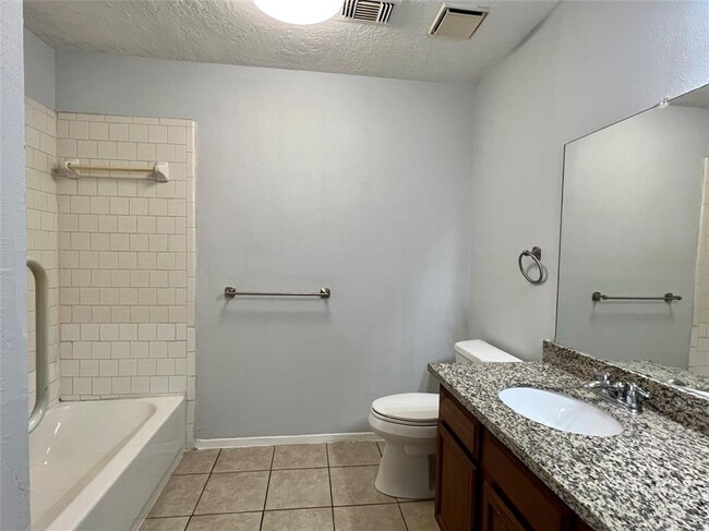 Building Photo - 5125 Beaver Hollow Dr