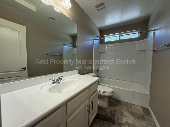 Building Photo - 2270 S Deerfield Ln