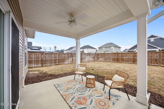 Building Photo - 3 Bed 2 Bath Unfurnished Single Family Home