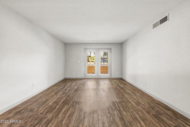 Building Photo - 4704 E Paradise Village Pkwy N