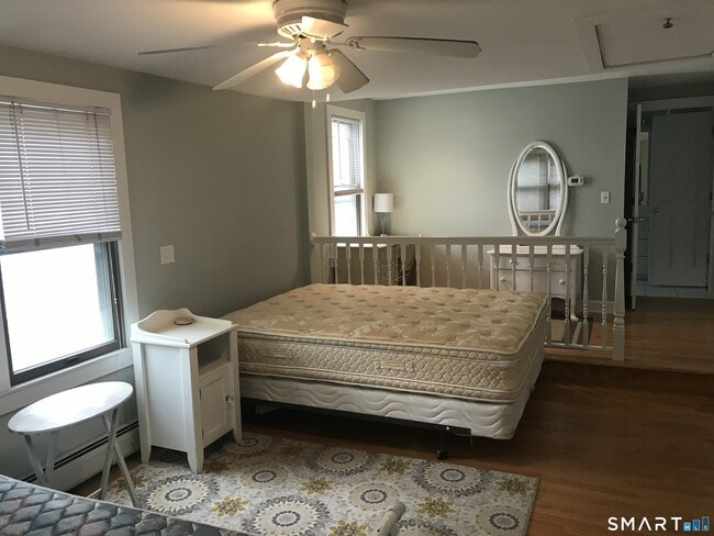 Building Photo - 892 Reef Rd