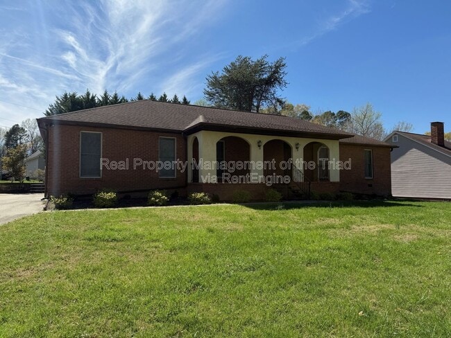 Building Photo - 4908 Robert Andrew Rd