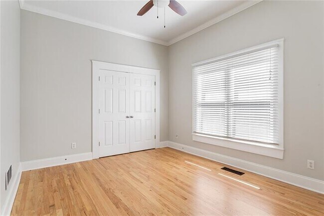 Building Photo - 428 S Howard St SE