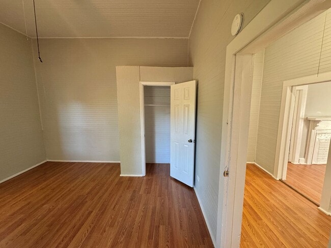 Building Photo - Statesville HWY 70 - 2BD/ 1 BA