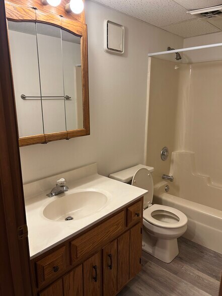 Building Photo - 1304 Buell Ave