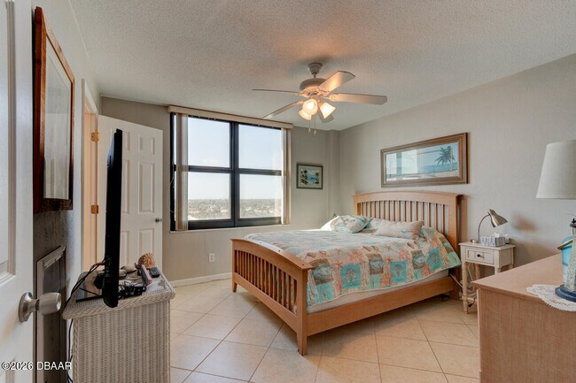 Building Photo - 915 Ocean Shore Blvd