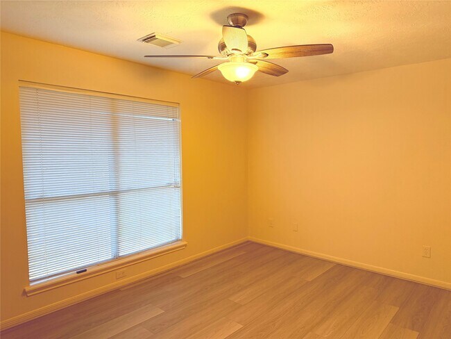 Building Photo - 4738 Stoney Point Ct