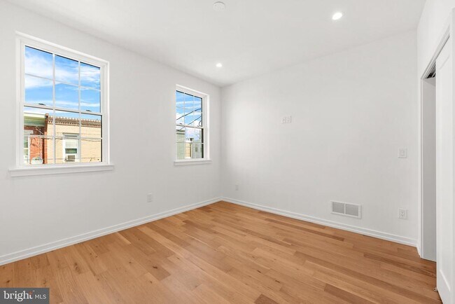 Building Photo - 2214 Titan St