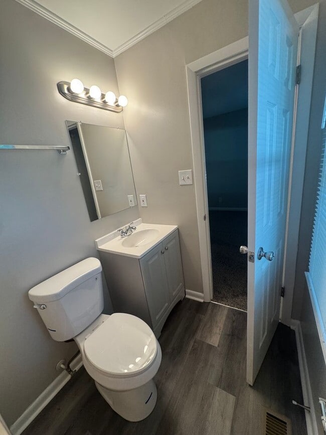 Building Photo - Move In Ready! Updated 3 Bedroom Brick House off Guess Road Near Carver St, Durham NC