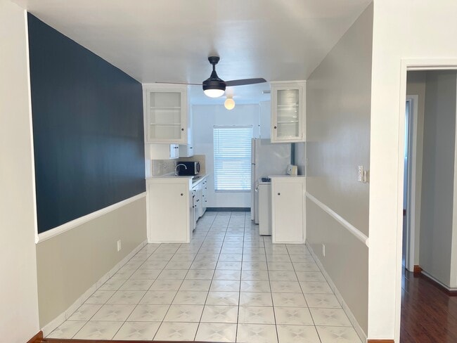 Building Photo - 2030 S Preuss Rd