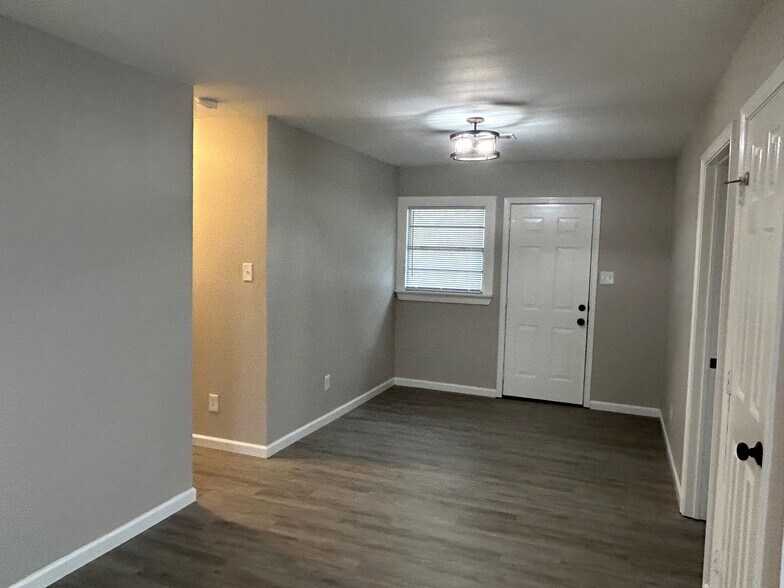 Enjoy a large Dining area. - 2245 E Overton Rd