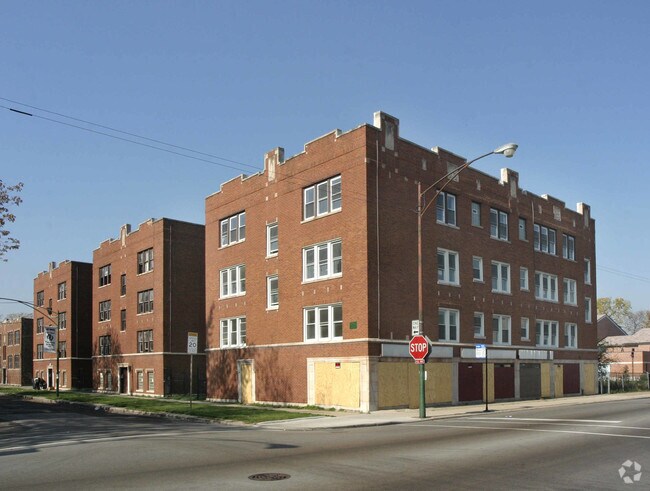 Building Photo - 7752-7758 S Racine Ave