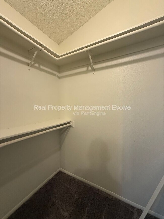 Building Photo - 18626 N 34th Ave