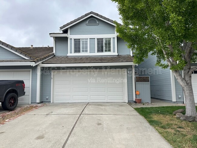 Primary Photo - 180 Pelican Loop