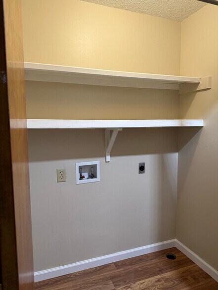 Building Photo - 3467 S Christy Ct