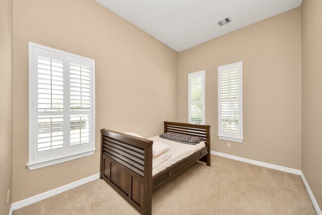 Building Photo - 28615 Tanner Crossing Ln