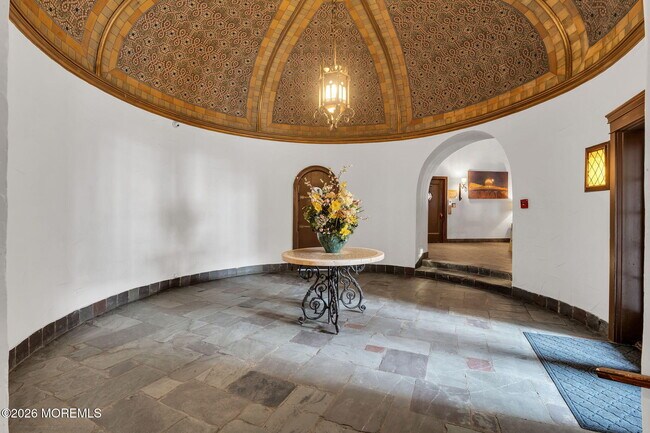 Building Photo - 400 Deal Lake Dr