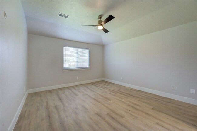 Building Photo - 4931 Lake Catherine Ct