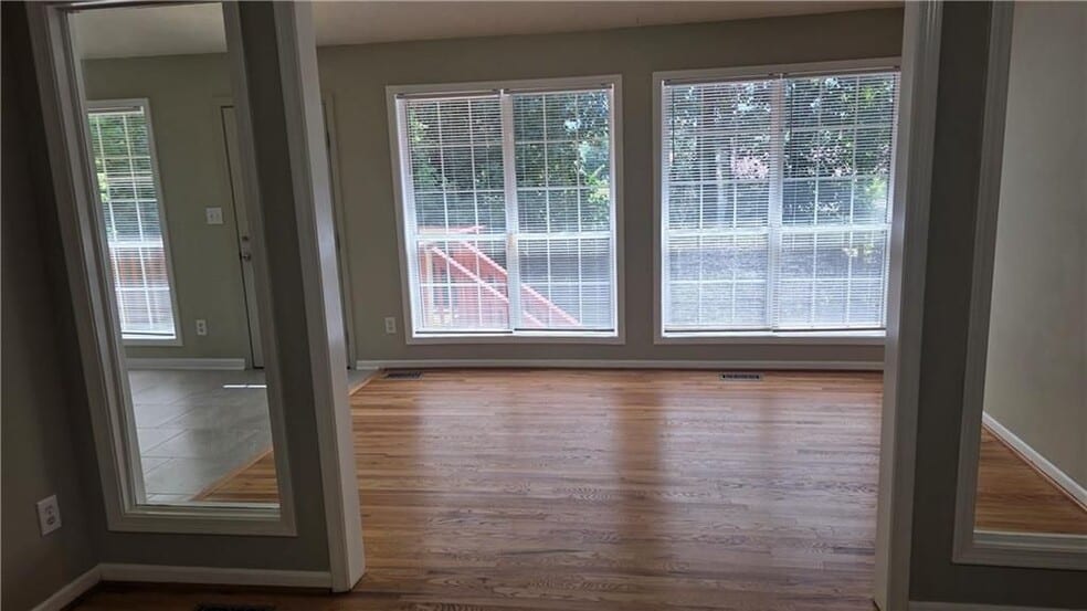 Building Photo - 2994 Hickory Run Cir NW