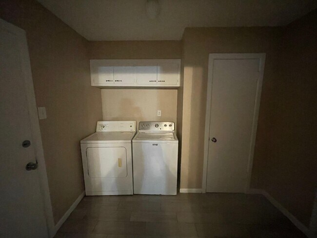 Building Photo - 3715 45th St