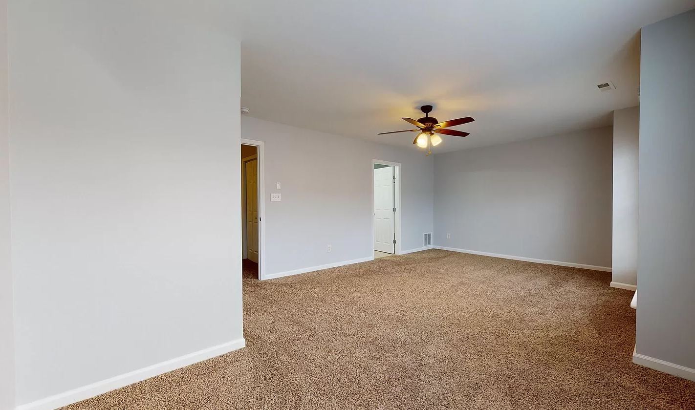 Building Photo - 9806 Blackwell Dr