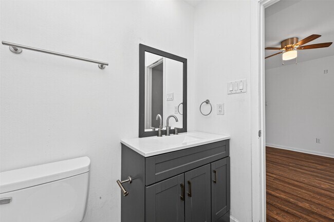 Building Photo - 23567 Pine Forest Dr