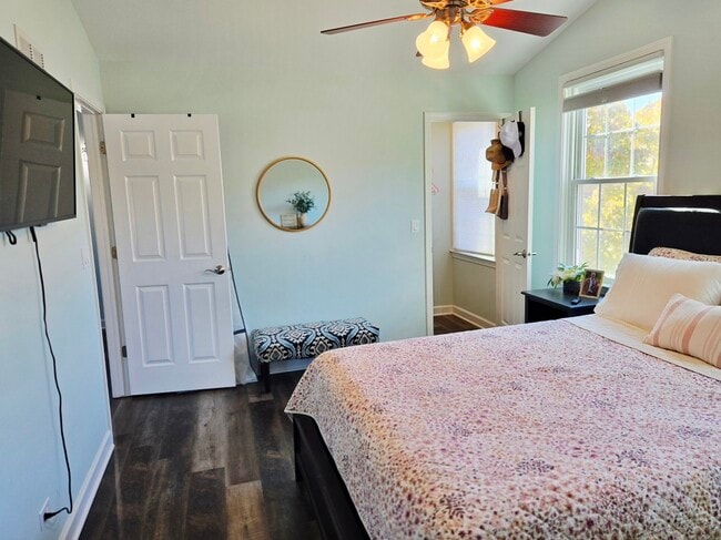 Building Photo - 116 Presidential Blvd