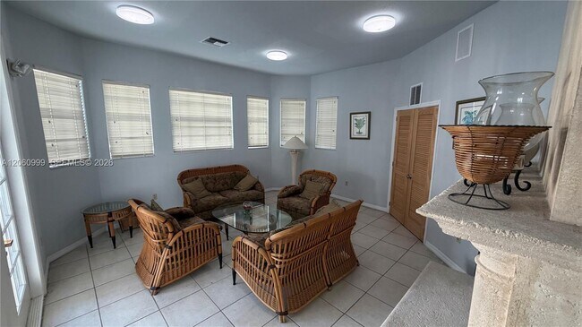 Building Photo - 735 SW 148th Ave