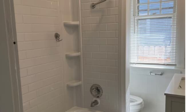 Building Photo - Mount Vernon 2 Bedroom 1 Bath Close to Dow...