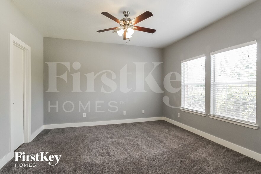 Building Photo - 419 Laurel Sage Dr