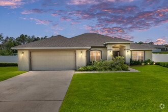 Building Photo - 10910 SW 41st Ave