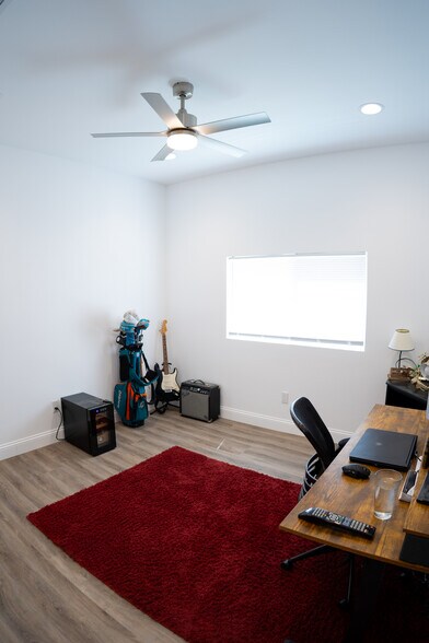 Building Photo - 29365 Kalina Ave