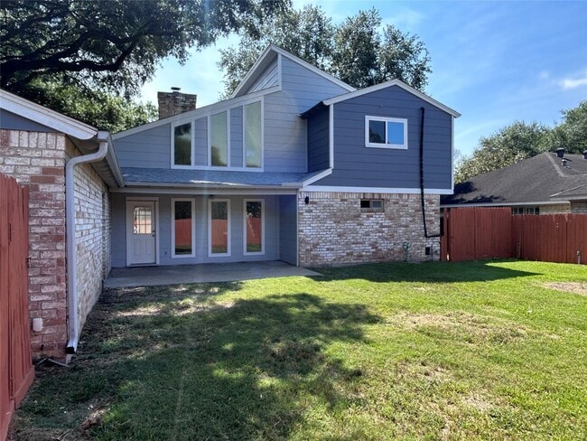 Building Photo - 706 Houghton Rd