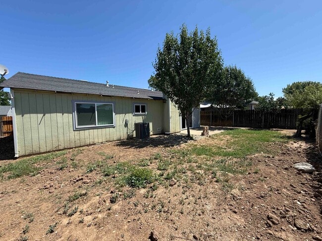 Building Photo - 8620 Tiogawoods Dr