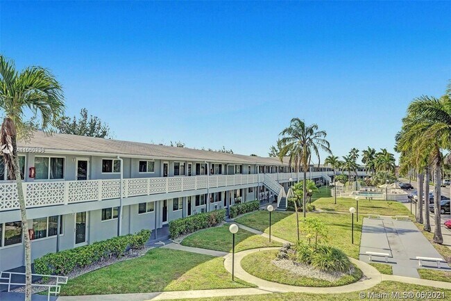 Building Photo - 600 Layne Blvd