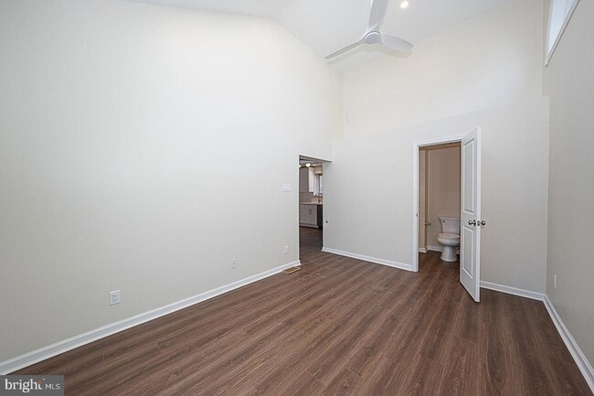 Building Photo - 1457 Manoa Rd