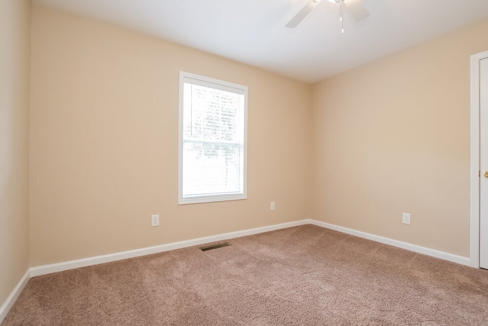 Building Photo - 3885 Dollar Cir