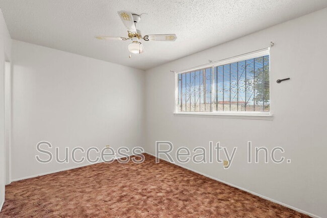 Building Photo - 5440 Viceroy Dr