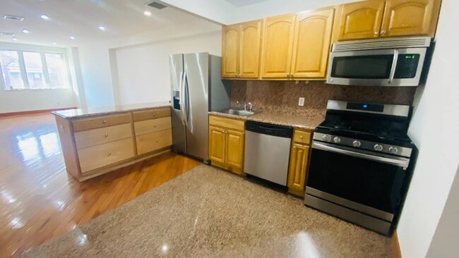 Building Photo - 20-07 37th St